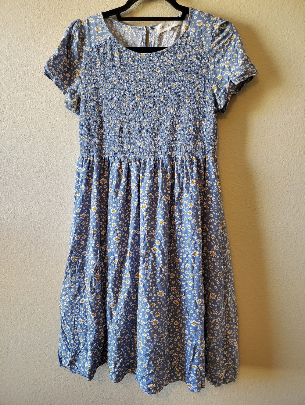 Brass & Roe Smocked Blue Floral Short Sleeve Dress Summer Cottagecore Girly